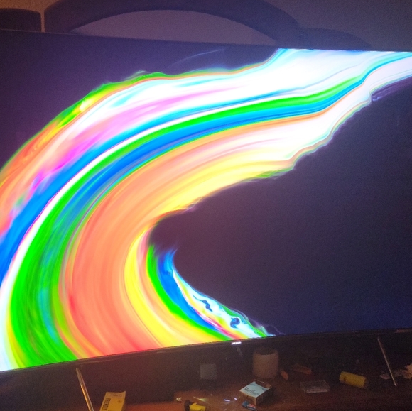 Samsung 65" quantum dot LED CURVED smart TV - Picture 12 of 13